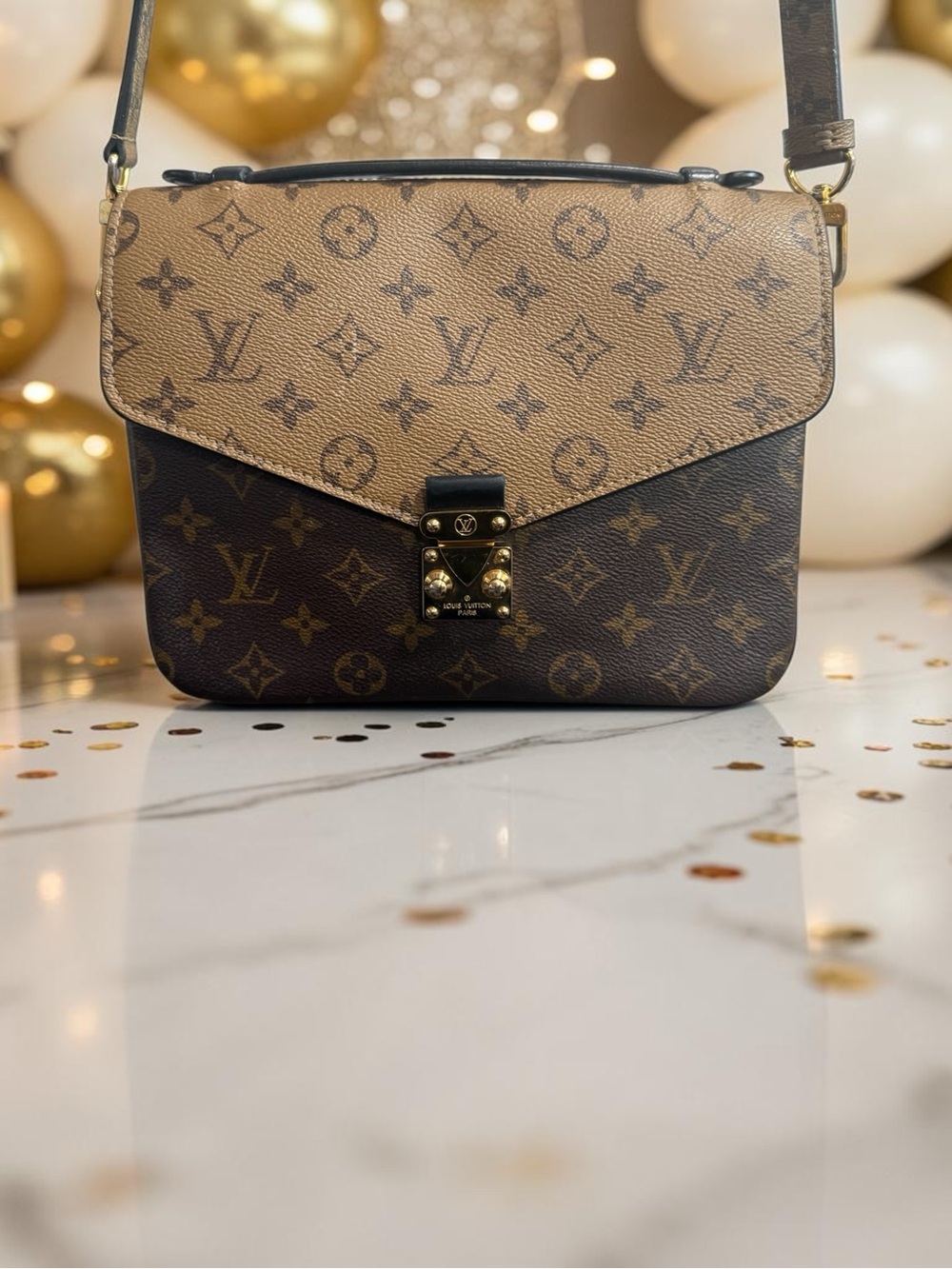 Louis Vuitton Pochette Métis MM Reverse Monogram M44876